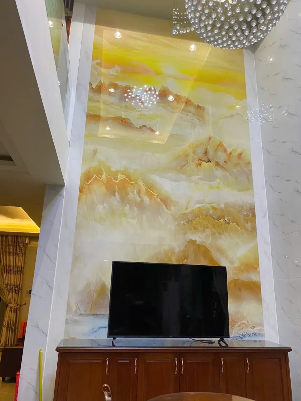 Công trình thi công tranh PVC vân đá tráng gương thực tế tại Đông Nam Bộ — Xưởng Tân Thành mẫu 57 Công trình thi công tranh PVC vân đá tráng gương thực tế tại Đông Nam Bộ — Xưởng Tân Thành mẫu 57