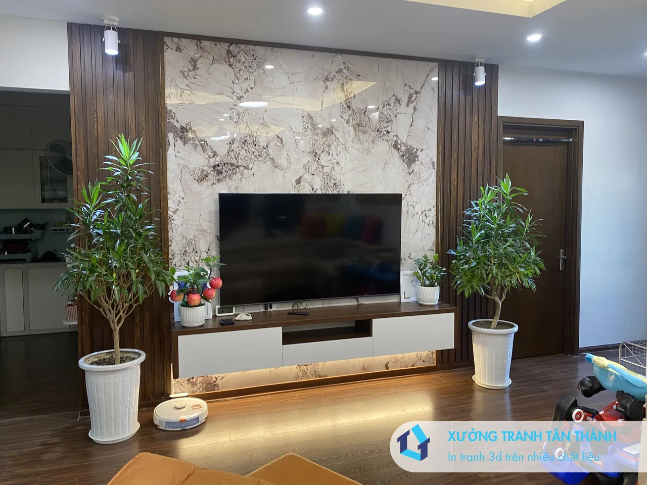 Công trình thi công tranh PVC vân đá tráng gương thực tế tại miền Tây ĐBSCL — Xưởng Tân Thành mẫu 33 Công trình thi công tranh PVC vân đá tráng gương thực tế tại miền Tây ĐBSCL — Xưởng Tân Thành mẫu 33