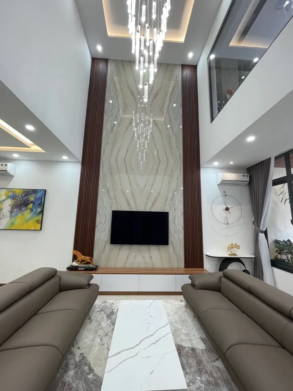 Công trình thi công tranh PVC vân đá tráng gương thực tế tại miền Trung — Xưởng Tân Thành mẫu 48 Công trình thi công tranh PVC vân đá tráng gương thực tế tại miền Trung — Xưởng Tân Thành mẫu 48
